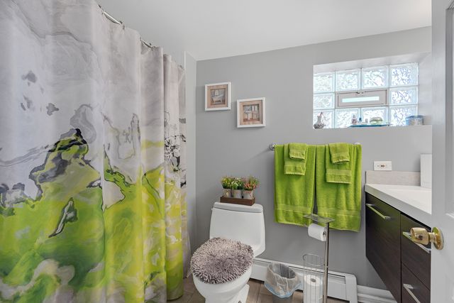 6548 N SAYRE Avenue, Chicago, IL 60631