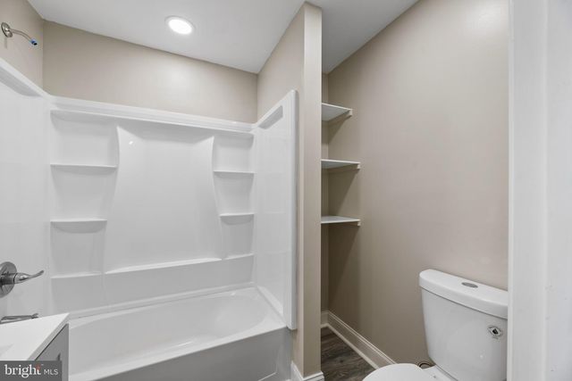 29 N CLINTON ST, Baltimore, MD 21224