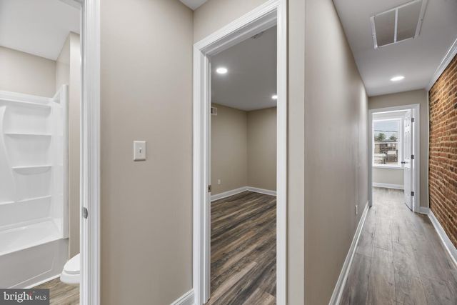 29 N CLINTON ST, Baltimore, MD 21224