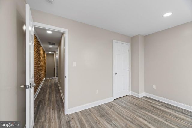 29 N CLINTON ST, Baltimore, MD 21224