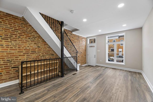 29 N CLINTON ST, Baltimore, MD 21224