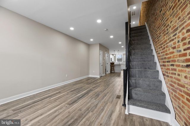 29 N CLINTON ST, Baltimore, MD 21224