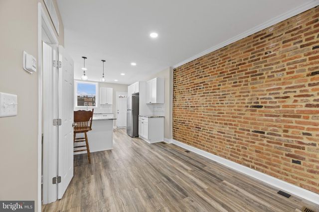 29 N CLINTON ST, Baltimore, MD 21224