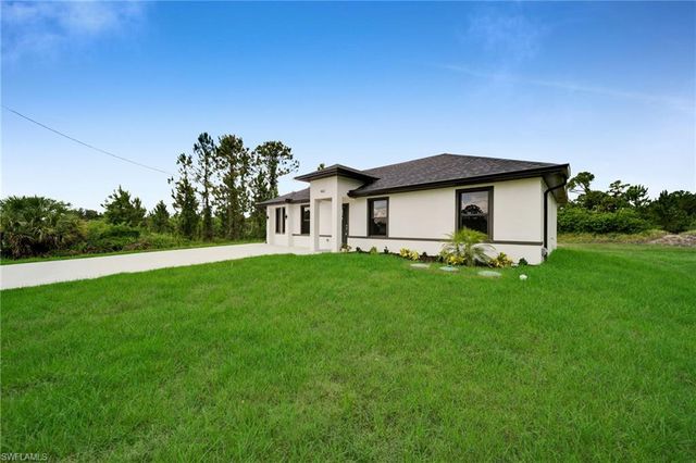 462 Lampion AVE S Main house, Lehigh Acres, FL 33974