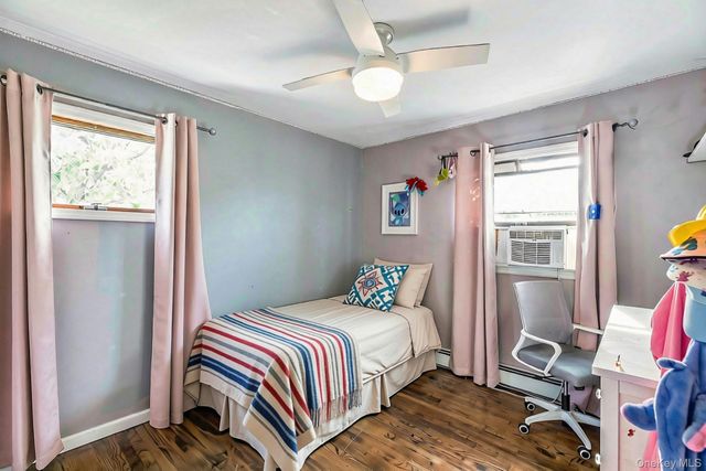 941 Montauk Avenue, Islip Terrace, NY 11752