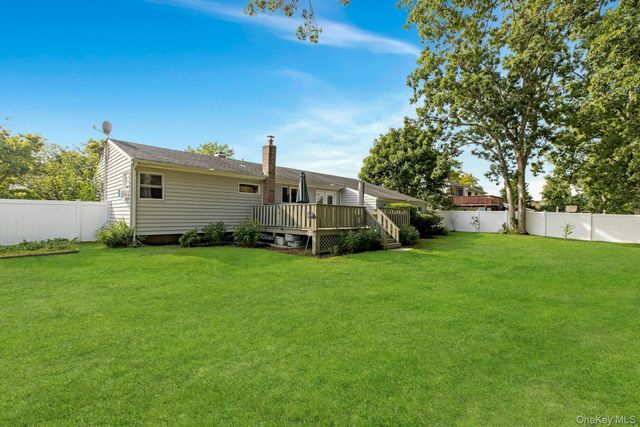 941 Montauk Avenue, Islip Terrace, NY 11752