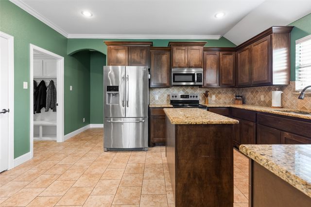 6512 Ashland Drive, Greenville, TX 75402