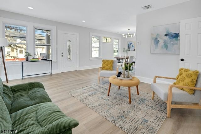 256 Ellery Ave, Newark City, NJ 07106