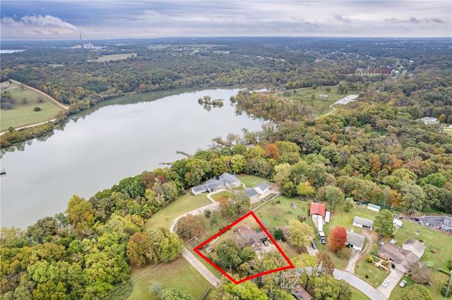 14248 Lake Forrest Heights Road, Siloam Springs, AR 72761