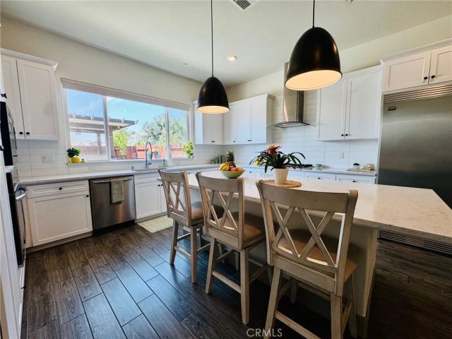 5803 Hawthorn Tree, Bakersfield, CA 93313