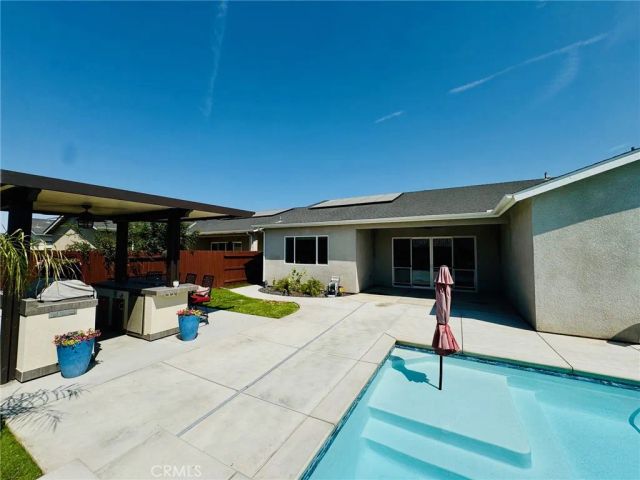 5803 Hawthorn Tree, Bakersfield, CA 93313