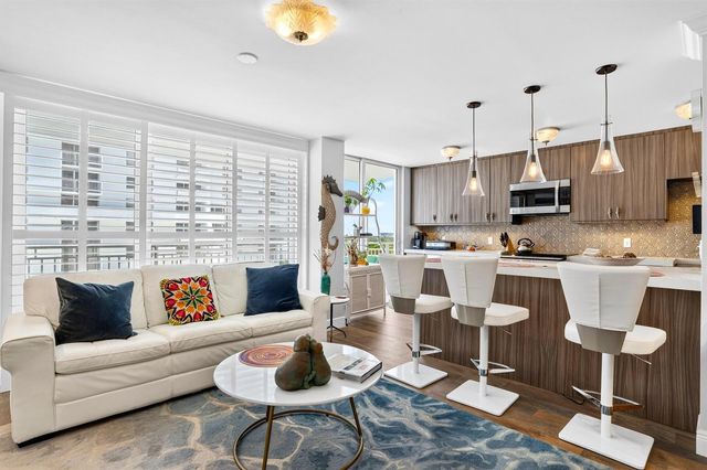 101 Briny Avenue 808, Pompano Beach, FL 33062