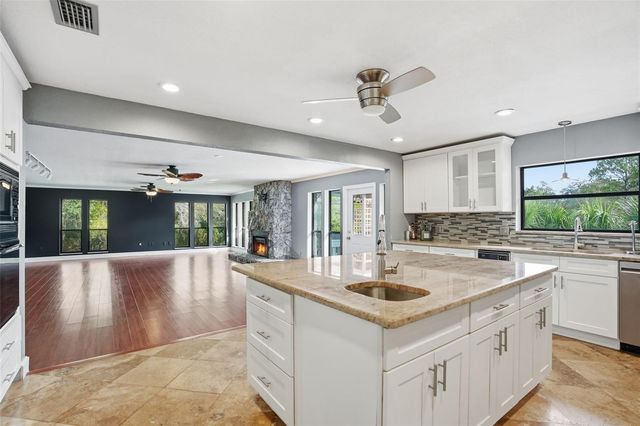 23328 CHRISTIAN CIRCLE, Brooksville, FL 34601