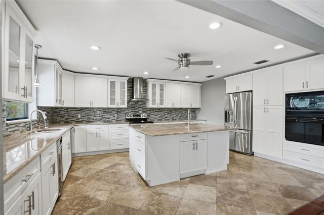 23328 CHRISTIAN CIRCLE, Brooksville, FL 34601