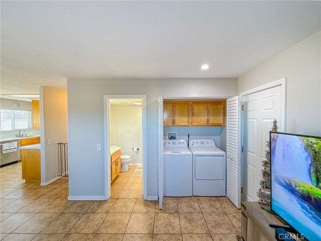 43956 Gillan Avenue, Lancaster, CA 93535