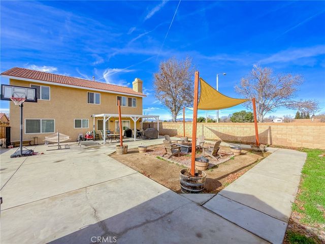 43956 Gillan Avenue, Lancaster, CA 93535
