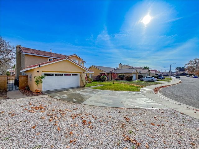 43956 Gillan Avenue, Lancaster, CA 93535