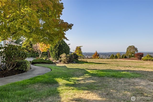 270 Amethyst Drive, Sequim, WA 98382