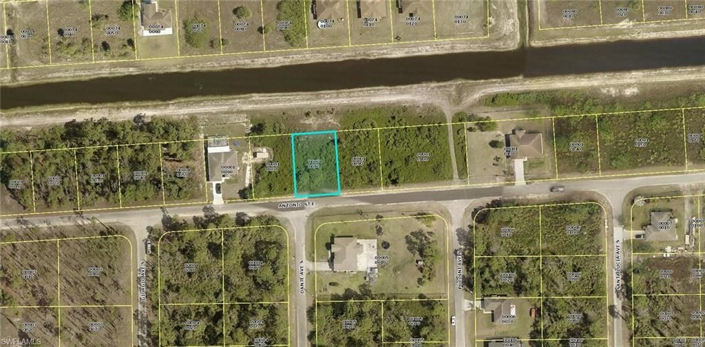 1117 ANTONIO ST E, LEHIGH ACRES, FL 33974 — exterior