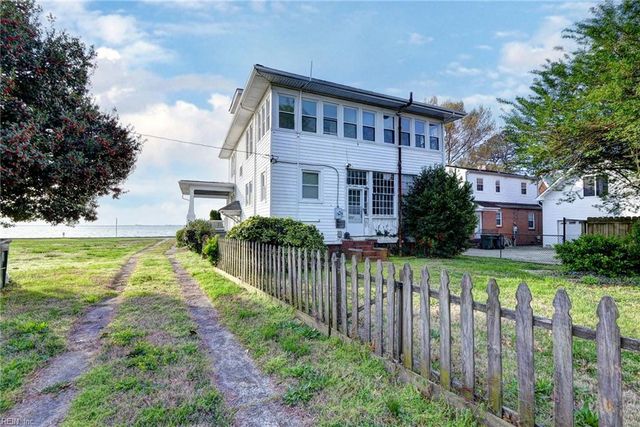 715 Chesapeake AVE, Hampton, VA 23661