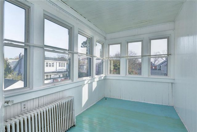 715 Chesapeake AVE, Hampton, VA 23661