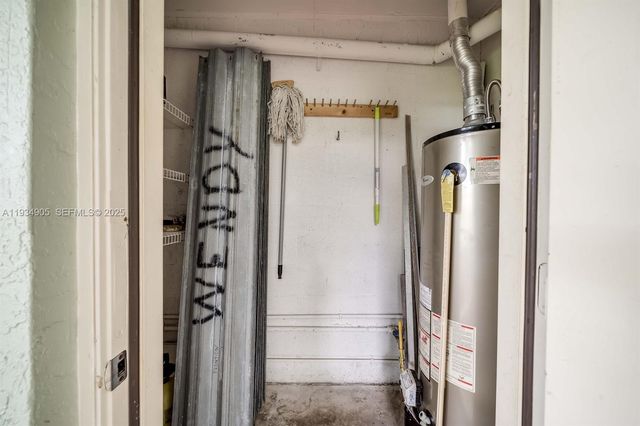 8040 Sanibel Dr 8040, Tamarac, FL 33321