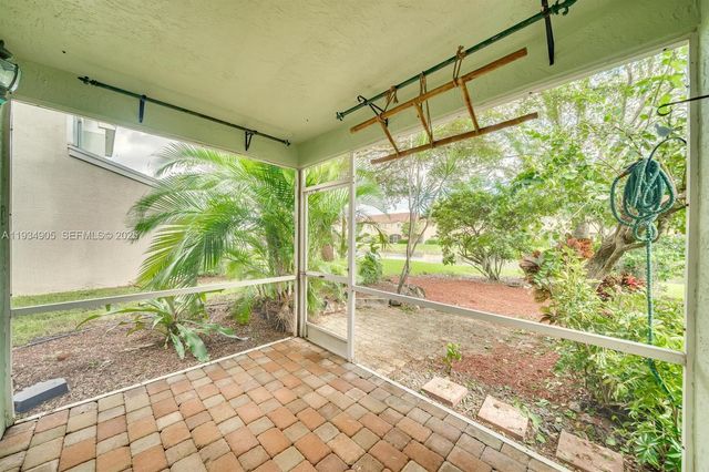 8040 Sanibel Dr 8040, Tamarac, FL 33321