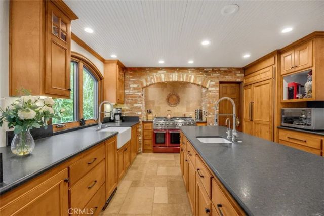 29162 Bald Eagle Ridge rd, Lake Arrowhead, CA 92352