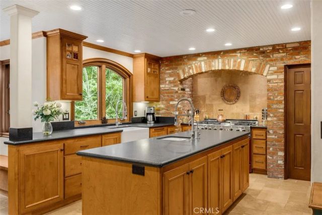 29162 Bald Eagle Ridge rd, Lake Arrowhead, CA 92352