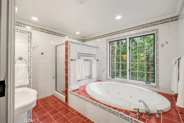 29162 Bald Eagle Ridge rd, Lake Arrowhead, CA 92352