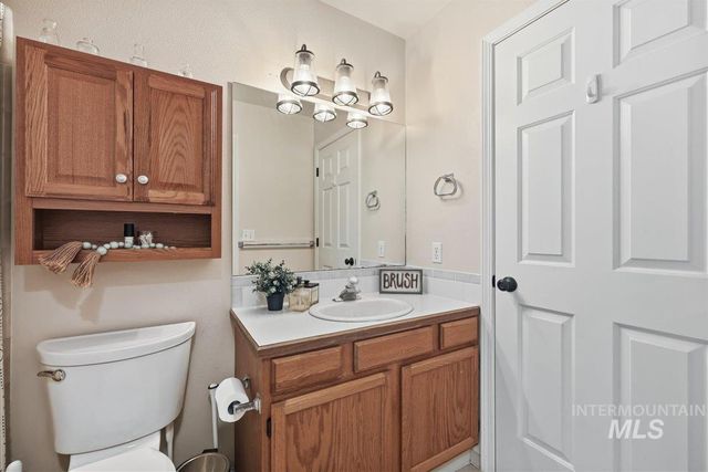 1378 N Trail Creek Way, Eagle, ID 83616