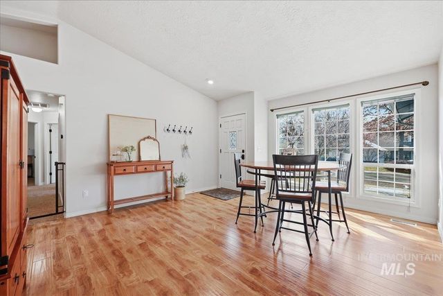 1378 N Trail Creek Way, Eagle, ID 83616