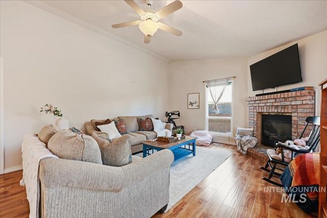 1378 N Trail Creek Way, Eagle, ID 83616