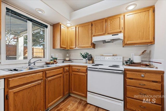 1378 N Trail Creek Way, Eagle, ID 83616