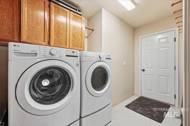 1378 N Trail Creek Way, Eagle, ID 83616