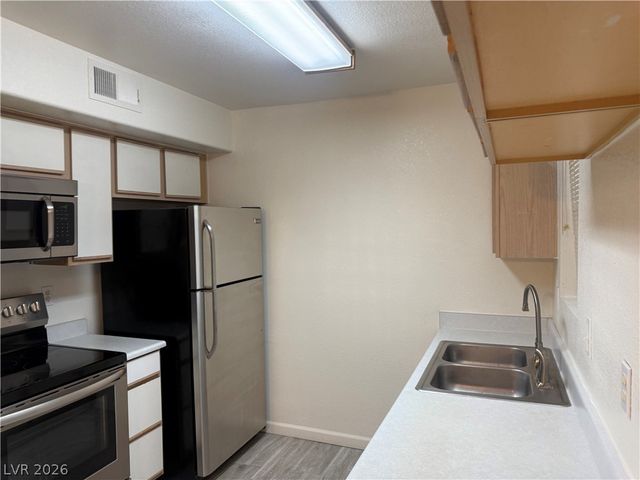 2300 East Silverado Ranch Boulevard 1067, Las Vegas, NV 89183
