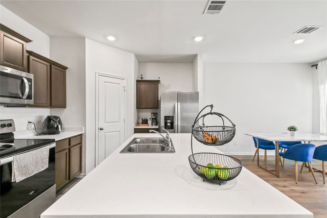 755 Amelia Court, Pilot Point, TX 76258