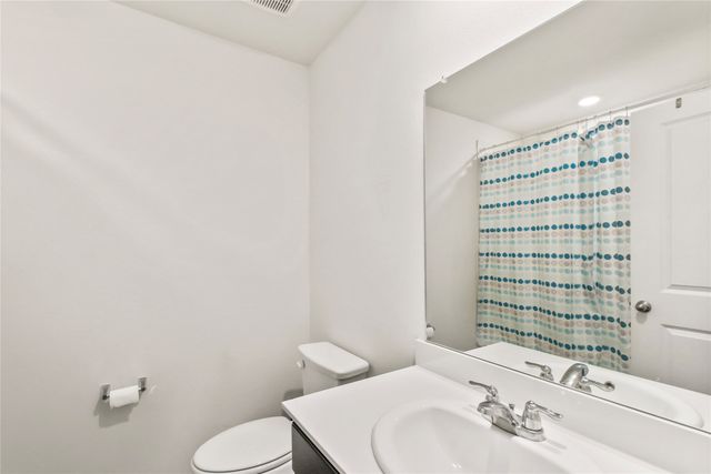 755 Amelia Court, Pilot Point, TX 76258