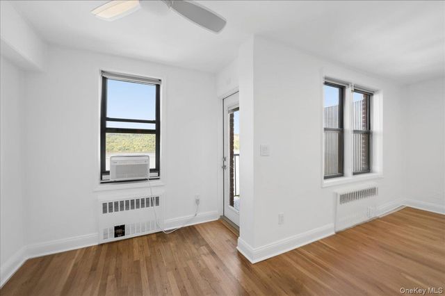 678 Warburton Avenue 7I-7J, Yonkers, NY 10701