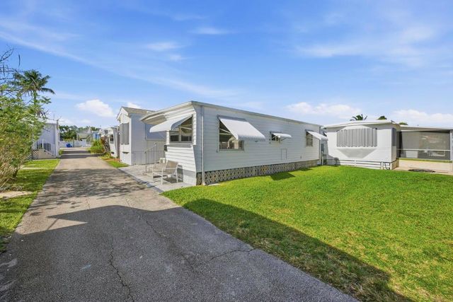 21 Hibiscus Drive I, Briny Breezes, FL 33435