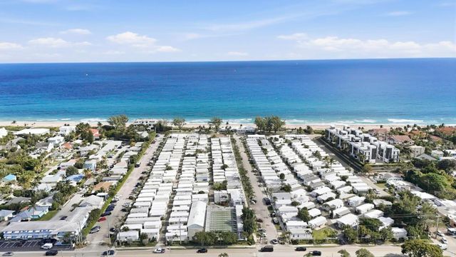 21 Hibiscus Drive I, Briny Breezes, FL 33435