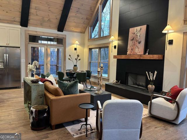 70 Cascading Brook Lane, Blue Ridge, GA 30513