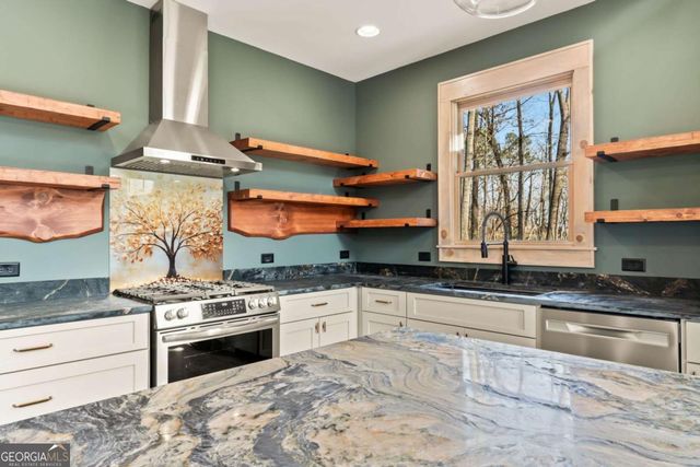 70 Cascading Brook Lane, Blue Ridge, GA 30513