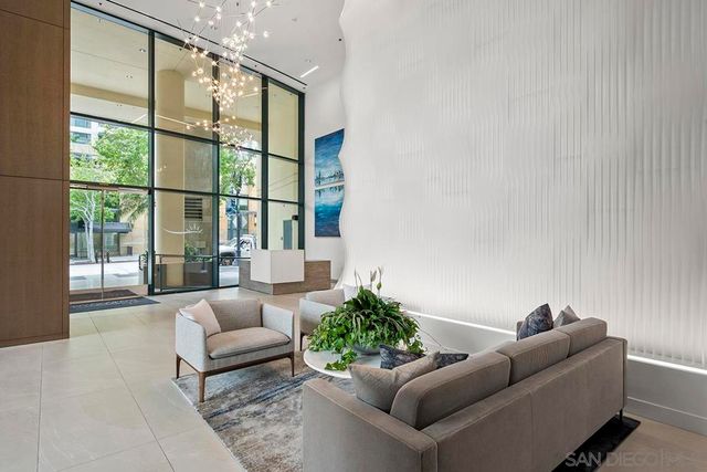 555 Front Street 2201, San Diego, CA 92101