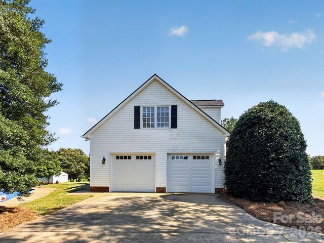 1186 Morningstar Lake Road, Forest City, NC 28043