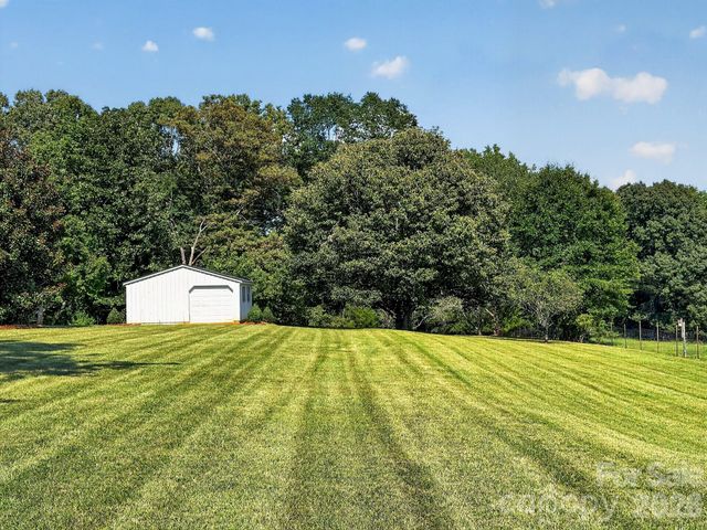 1186 Morningstar Lake Road, Forest City, NC 28043