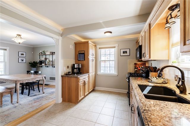 109 Chimayo Road, Irondequoit, NY 14617