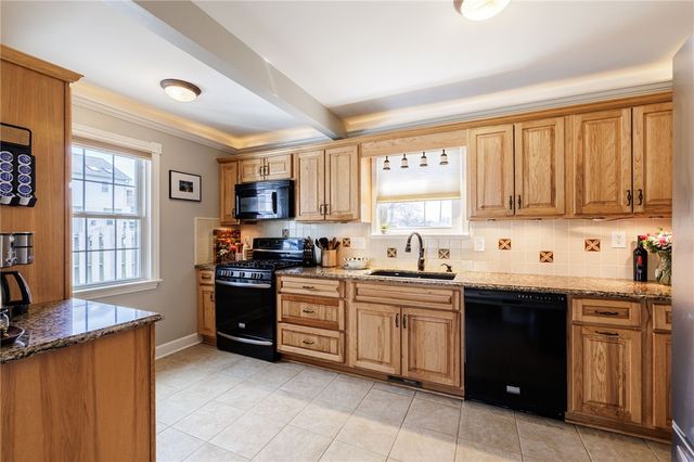 109 Chimayo Road, Irondequoit, NY 14617