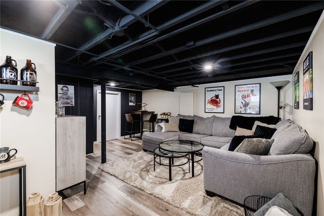 109 Chimayo Road, Irondequoit, NY 14617