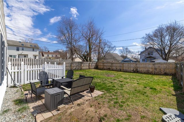 109 Chimayo Road, Irondequoit, NY 14617